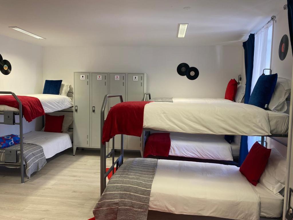5 Senses Hostel Setubal Exterior photo